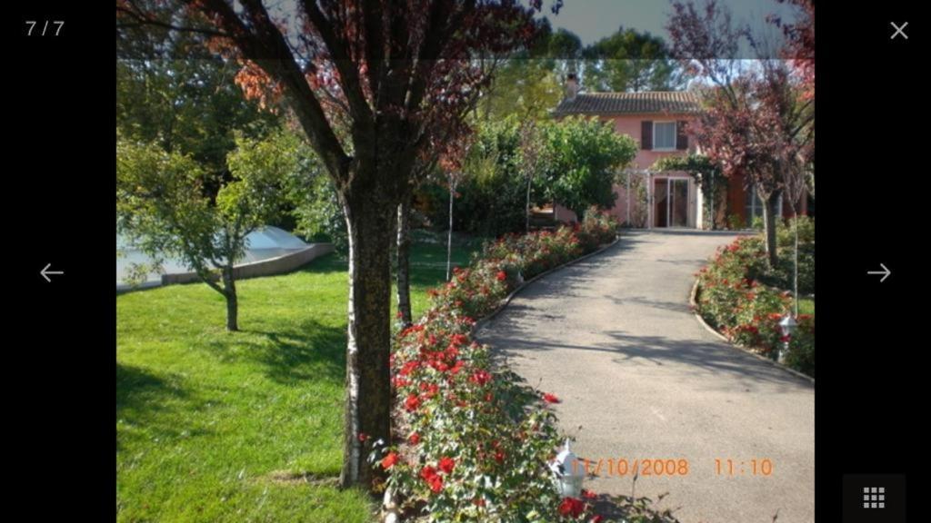 Chambres D'Hotes Marylou Valensole Zewnętrze zdjęcie